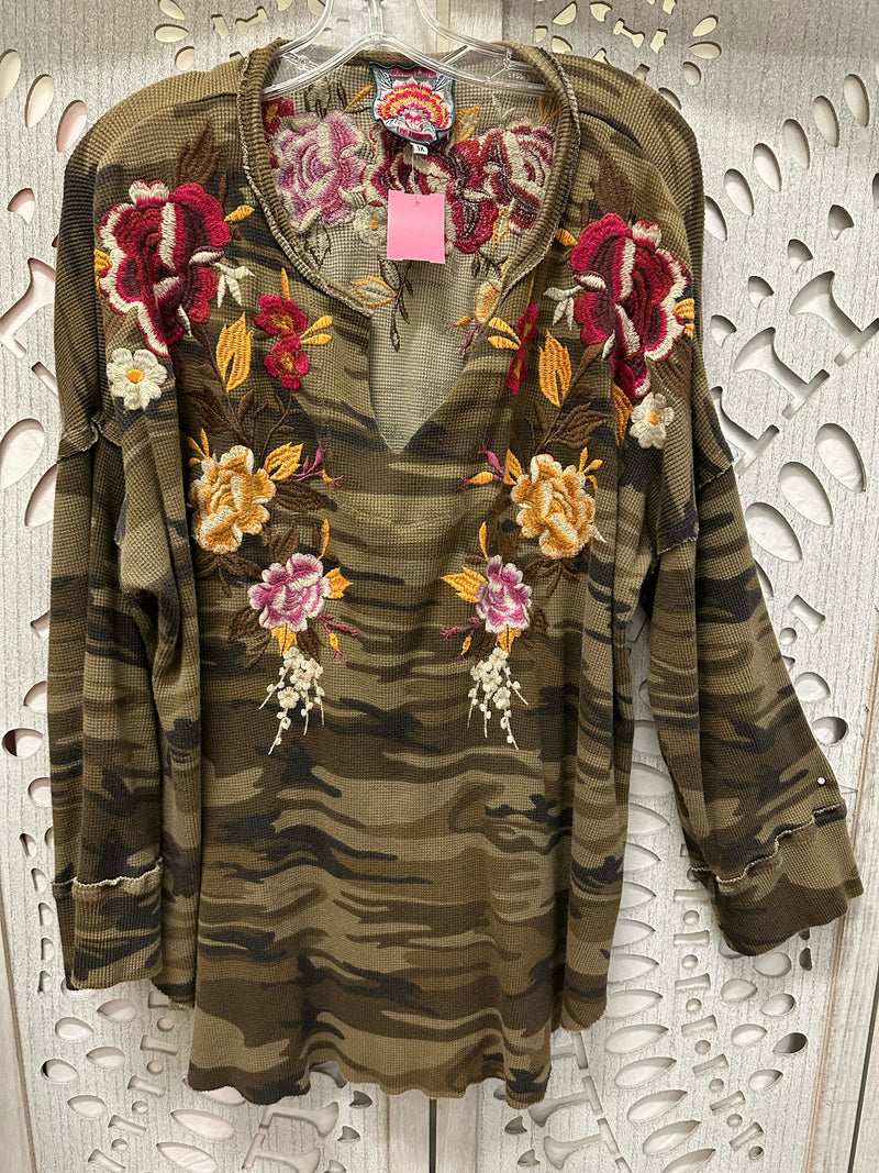 Johnny Was Cotton Green w/ multi Camo Size 1X Blouse