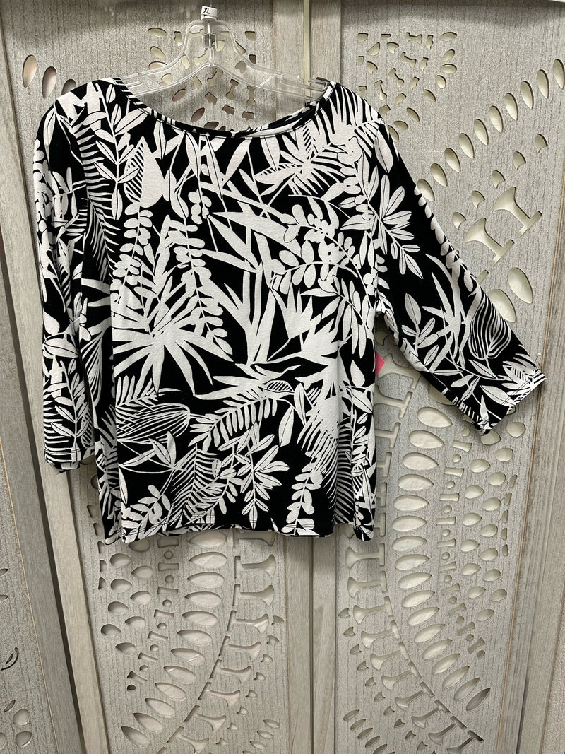 Talbots Cotton Blend Black/White Tropical leaves Size XLP T-shirt