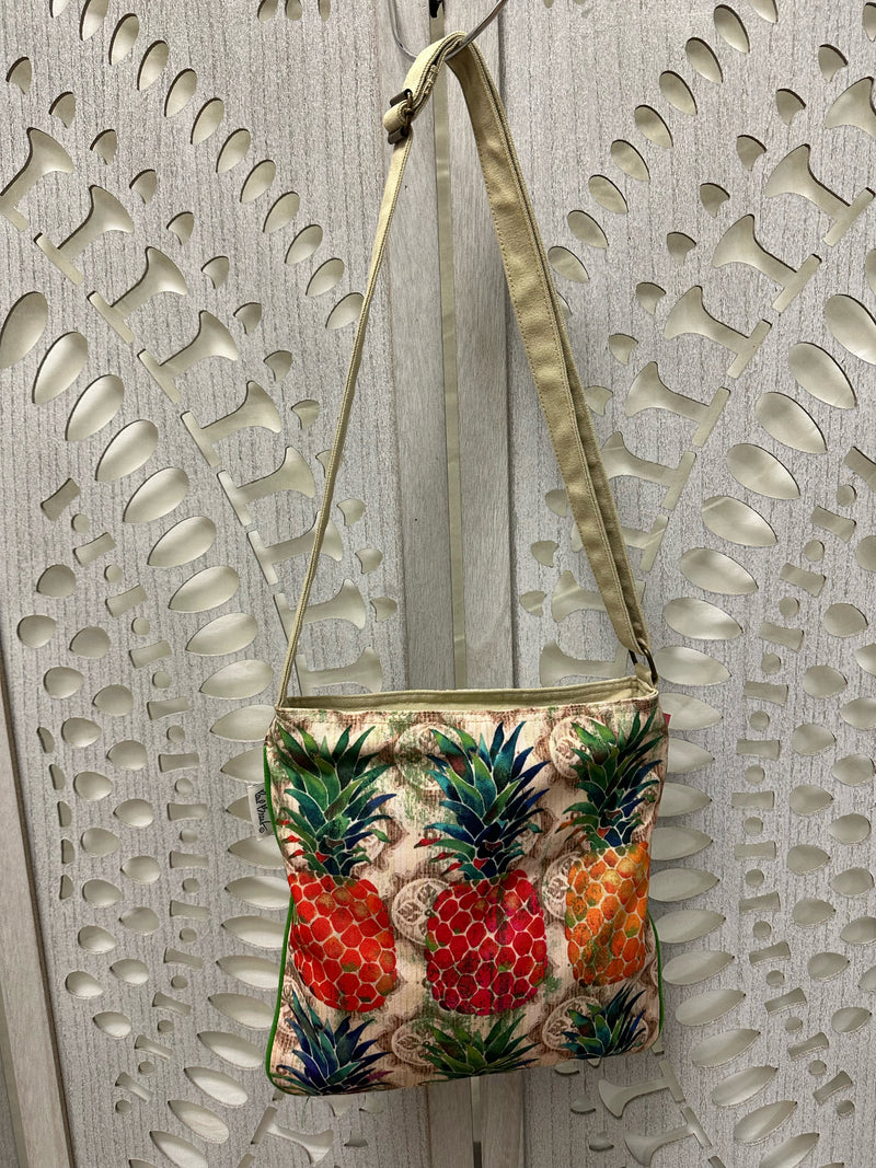 Sun N Sand Fabric Green/Gold Pineapple Tote