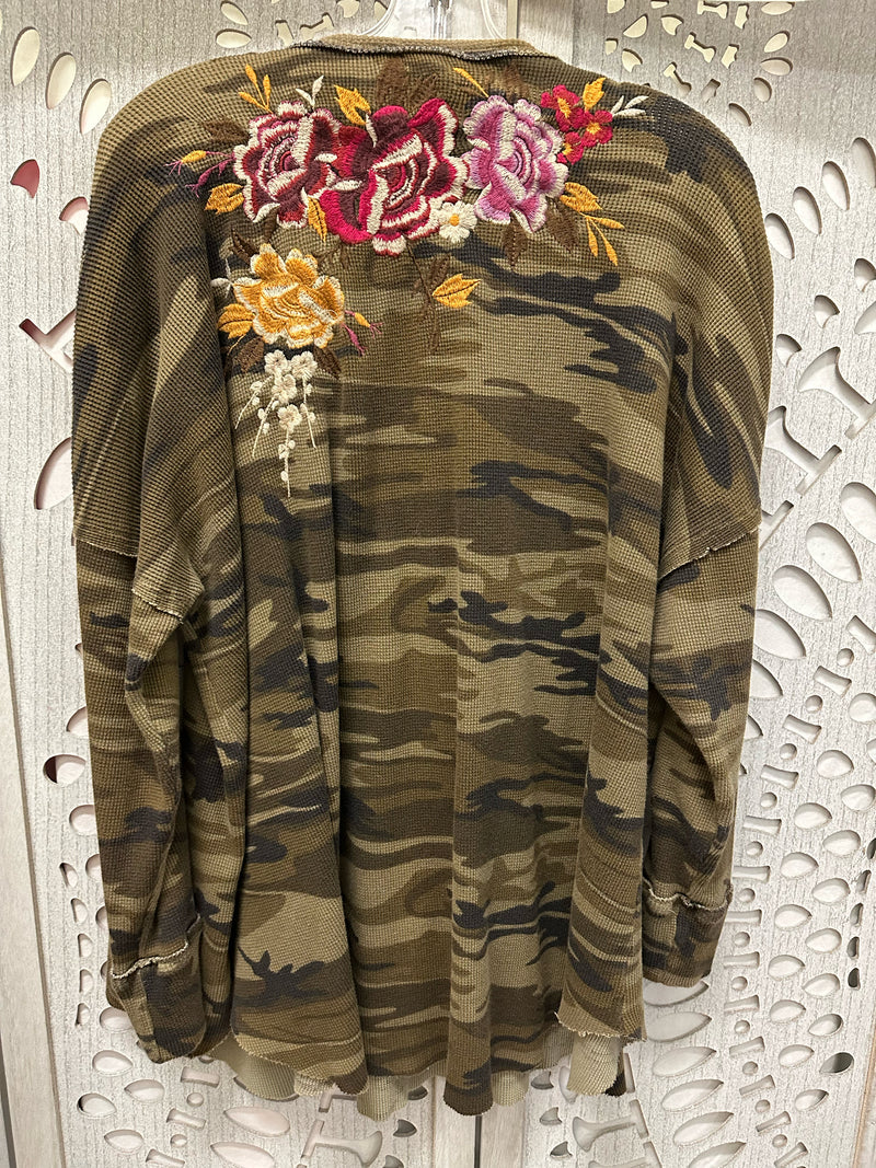 Johnny Was Cotton Green w/ multi Camo Size 1X Blouse