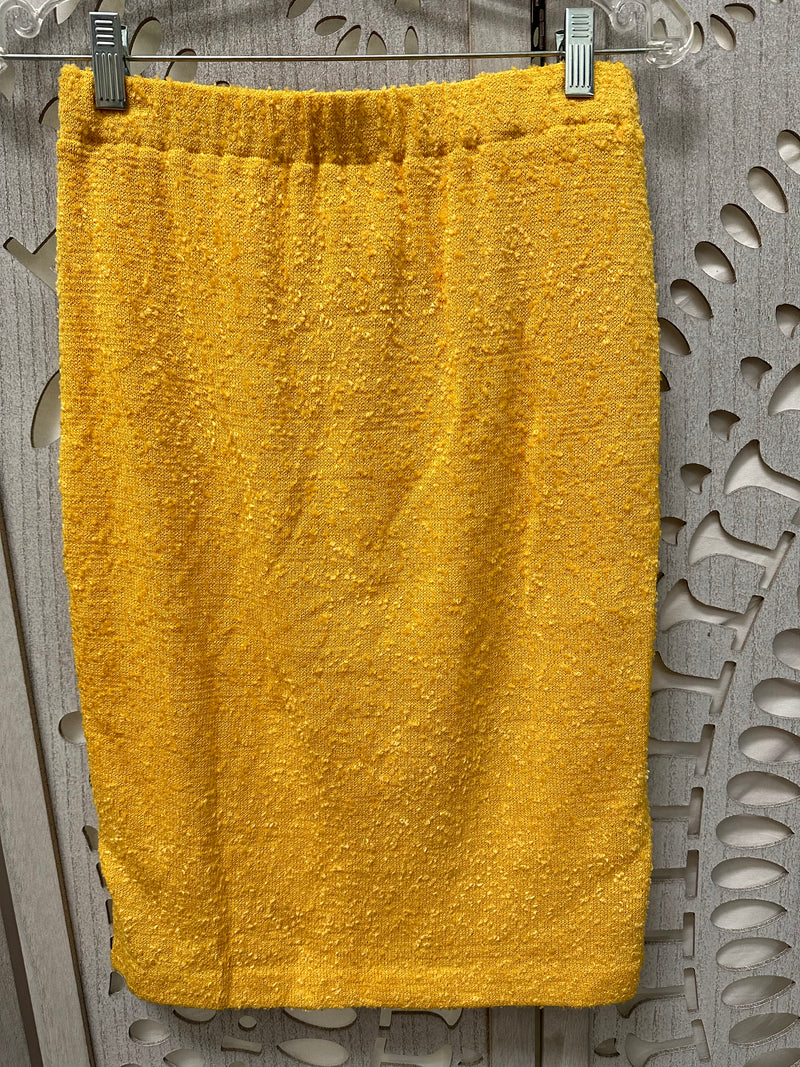 St. John Collection Knit Yellow Solid Size 6 Skirt