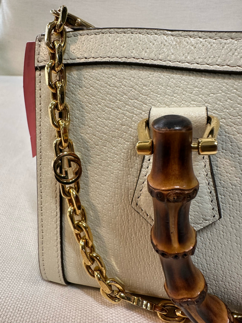 GUCCI Leather Beige Handbag