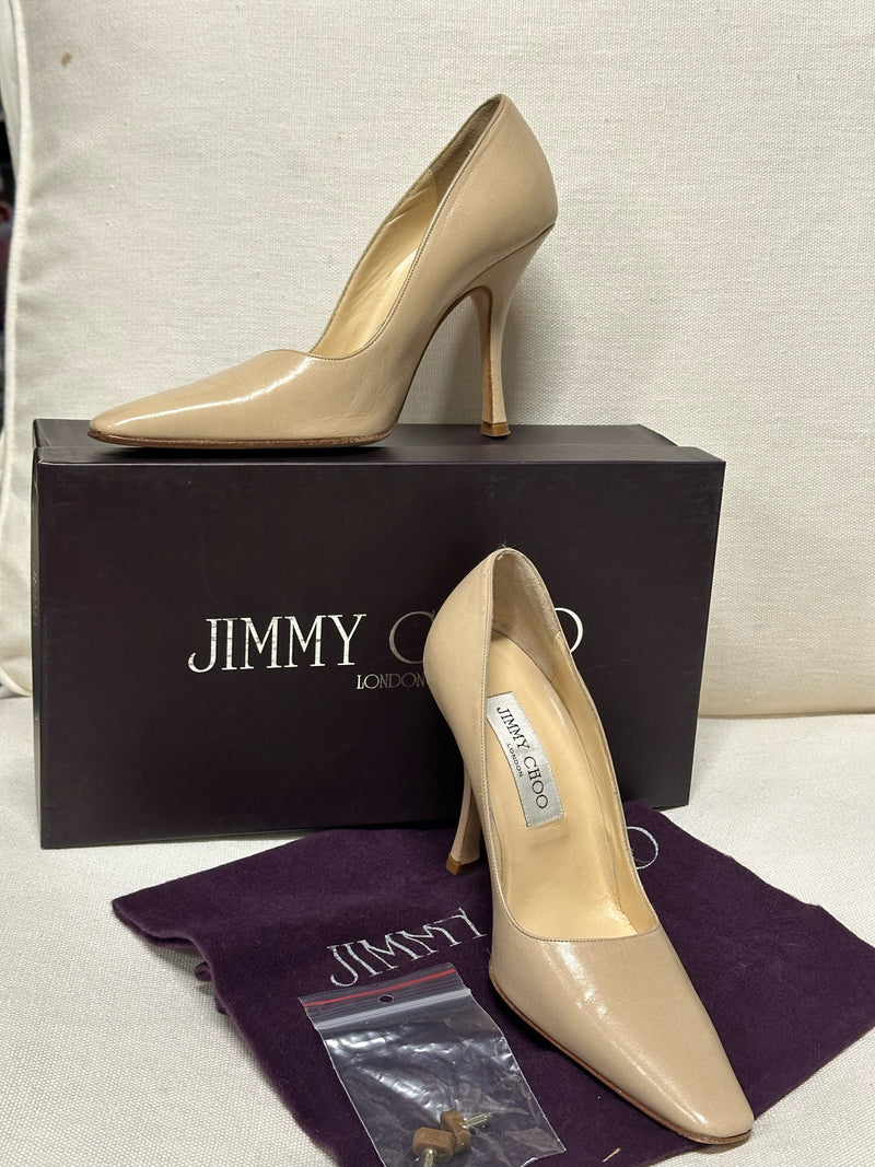Jimmy Choo Leather Nude Solid Size 35 Pumps